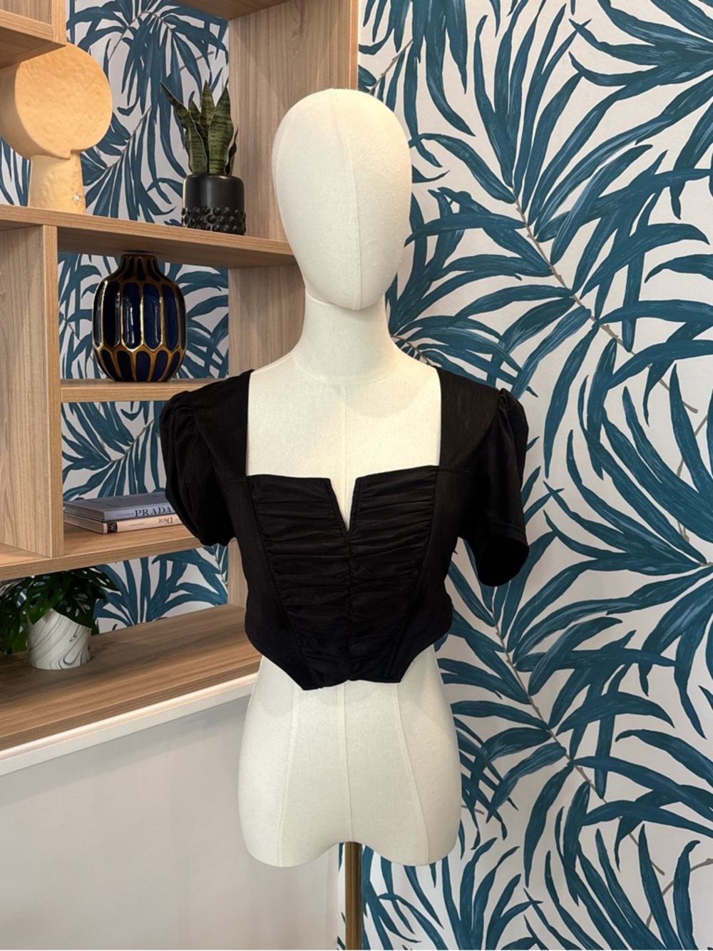 Signature Black Ruched Square-Neck Crop Top with Puff Sleeves